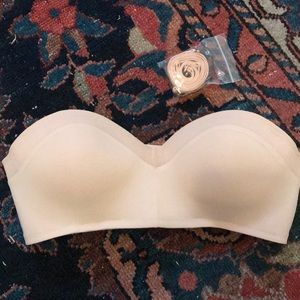 Lively strapless bra